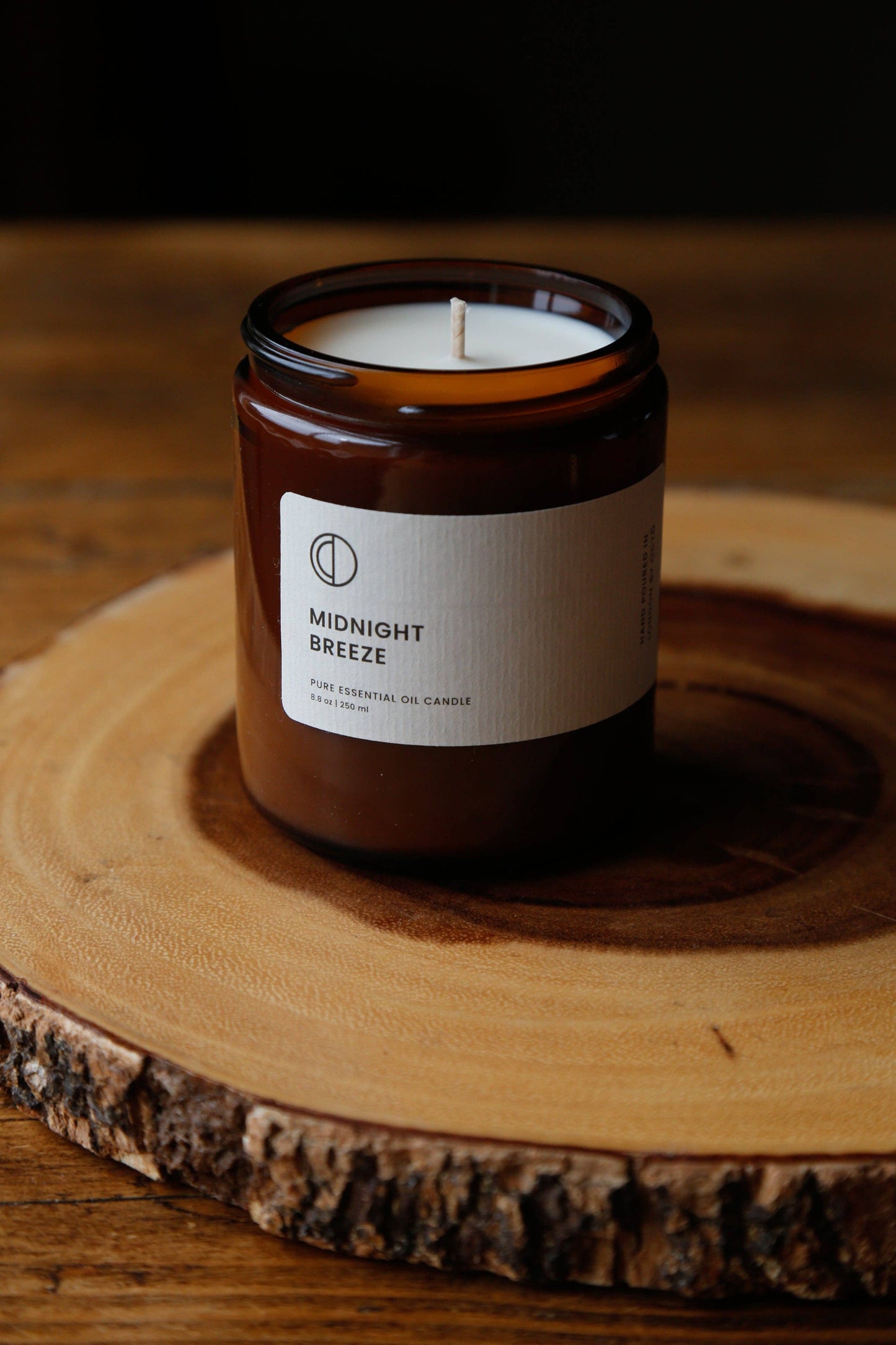 OCTŌ - Midnight Breeze candle (Rose Geranium + Vetiver + Patchouli)